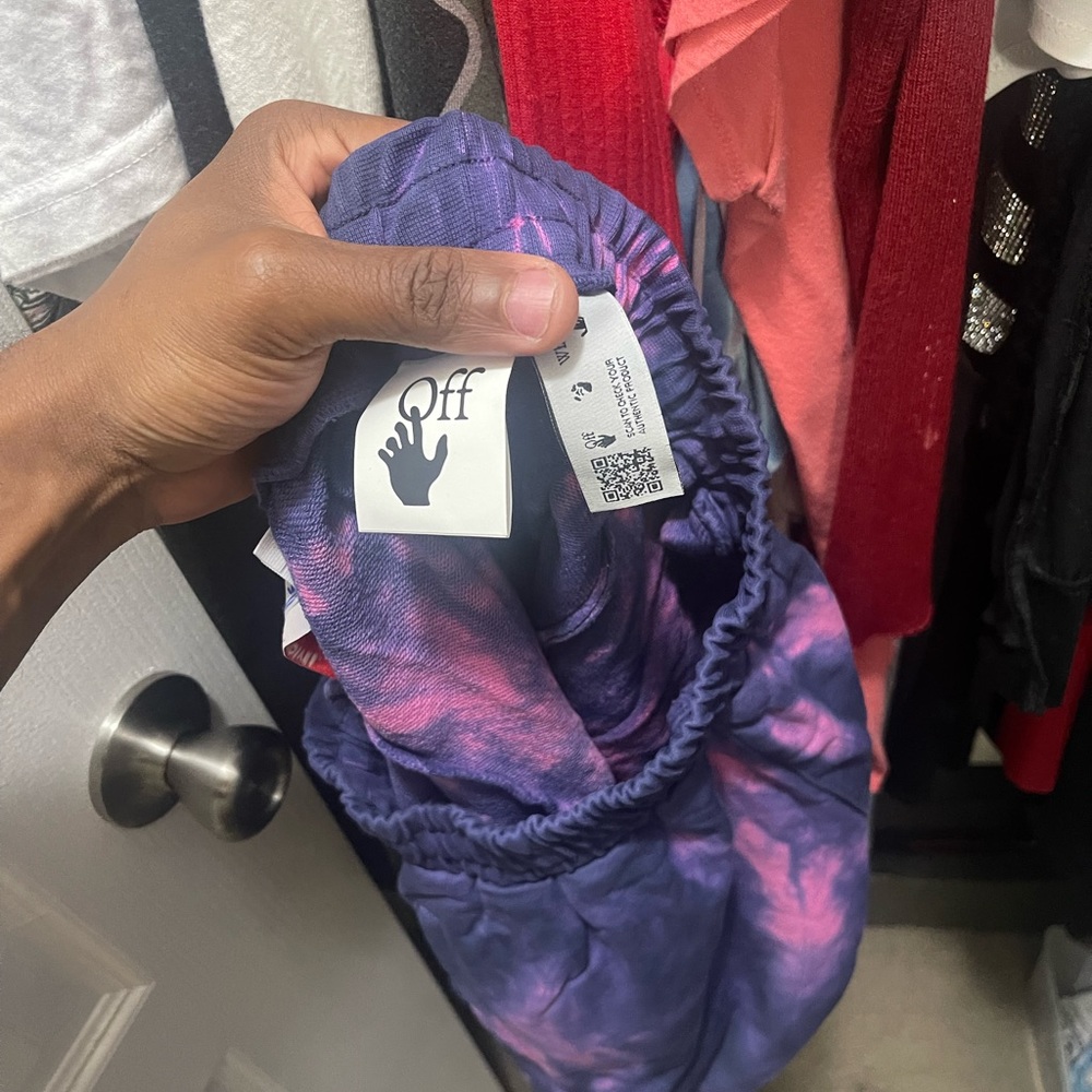 Off white seasoning short bran new